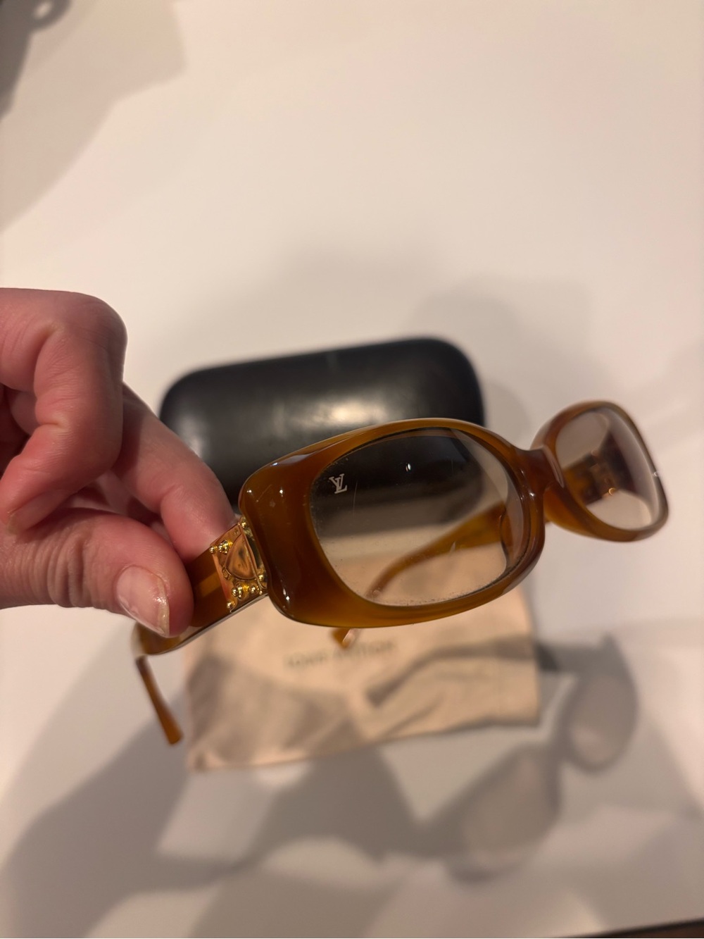 Louis Vuitton Amber Brown Cat-Eye Sunglasses - Picture 4 of 4